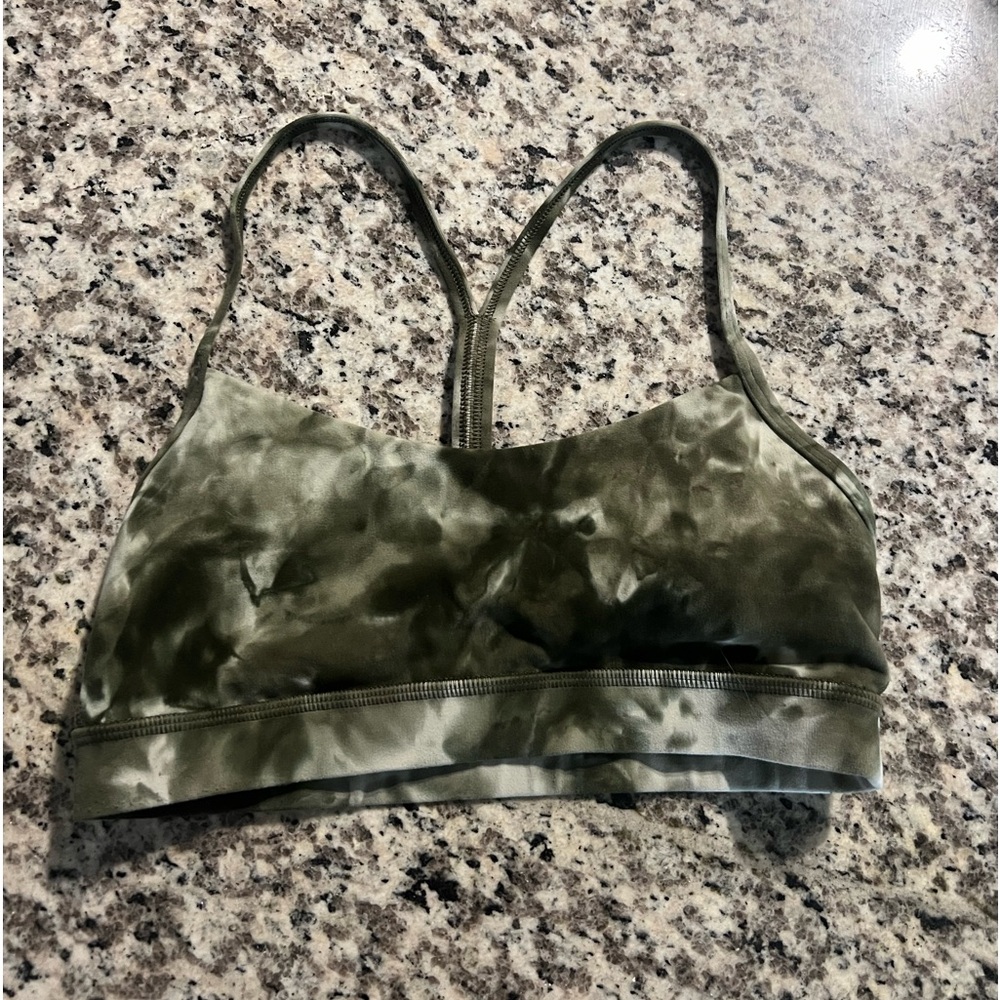 Lululemon sports bra